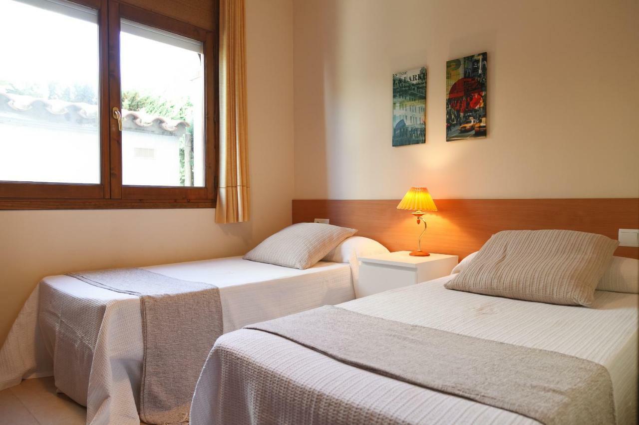 Uhc Bosque II Family Complex Villa L'L'Hospitalet de l'Infant Eksteriør billede